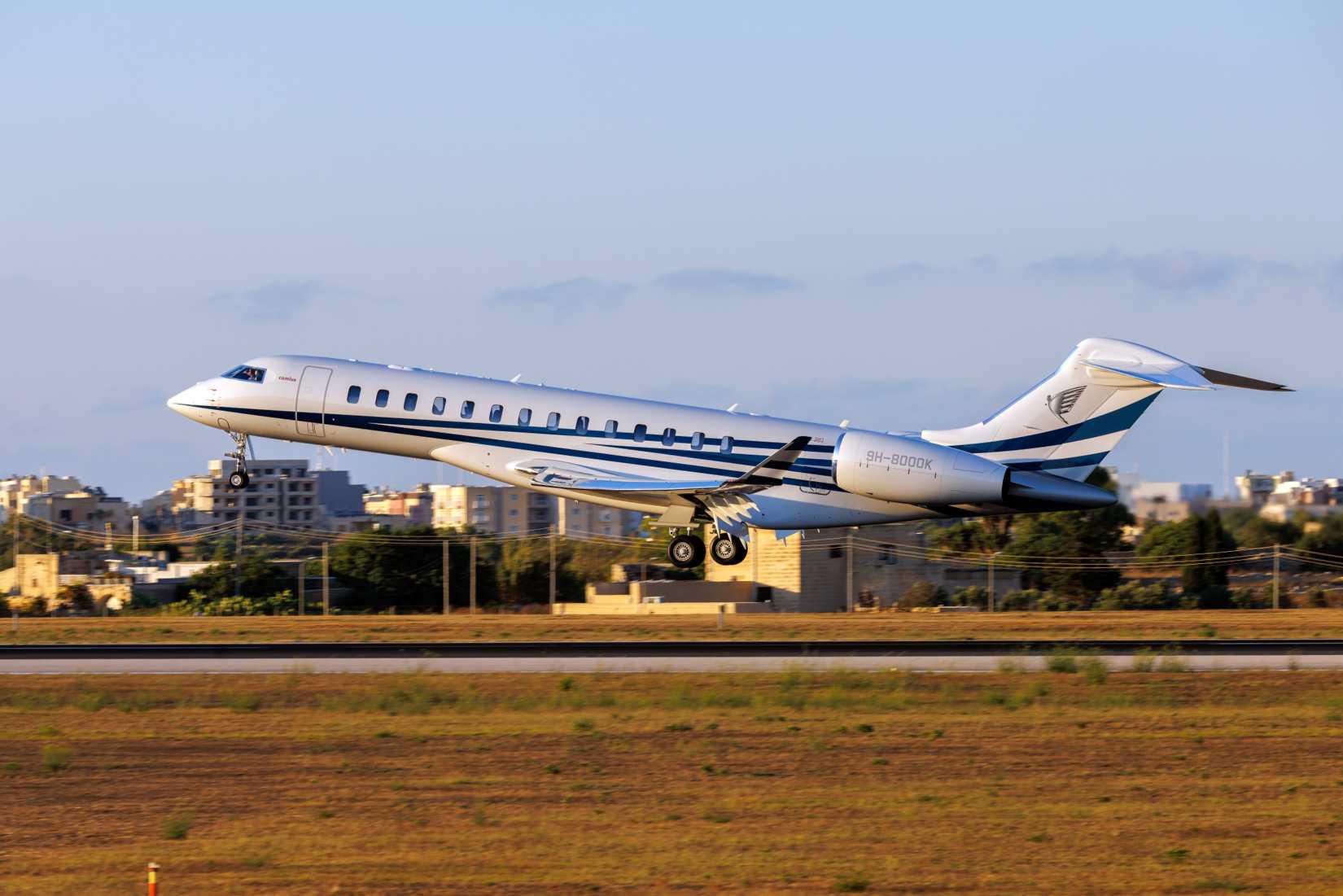 Bombardier Global 8000 Landing In Malta
