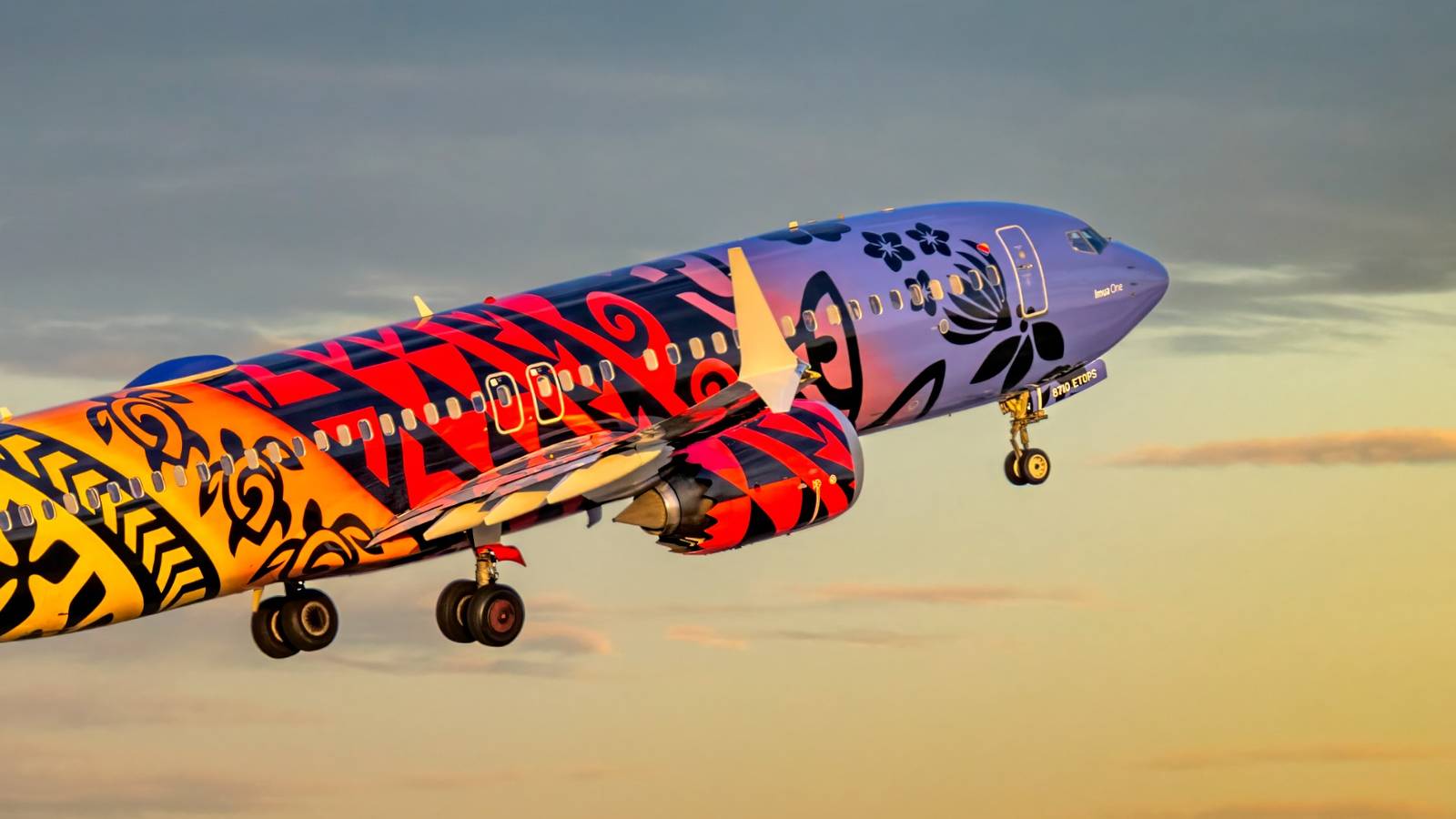 Jenny Lupton: Aeromoça da Southwest Falecida no Havaí Recebe Homenagens Emocionantes