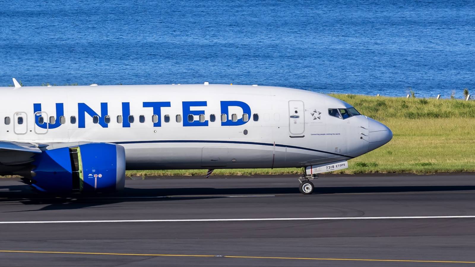 Here’s Why United Flies A Boeing 737 MAX To A Random Island In The Atlantic