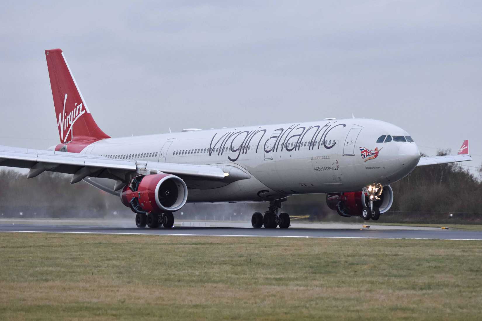 Virgin Atlantic A330-300 landing