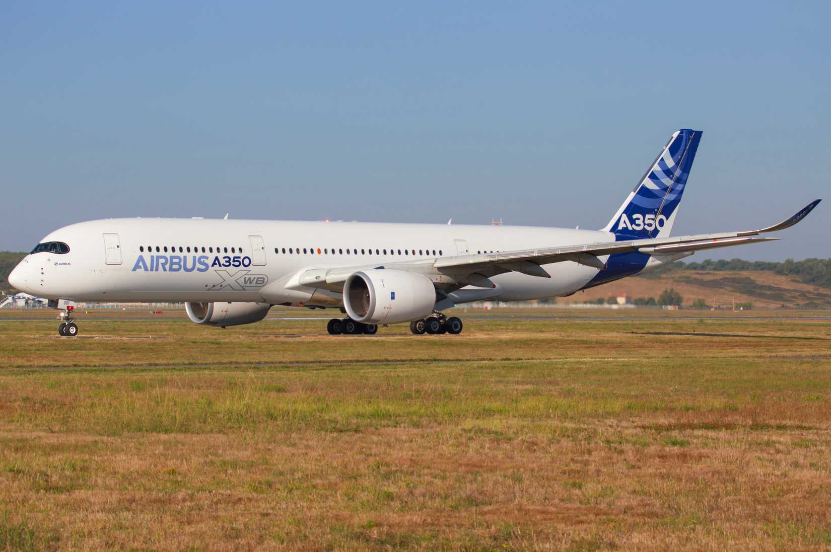 Airbus A350-900 Taxiing