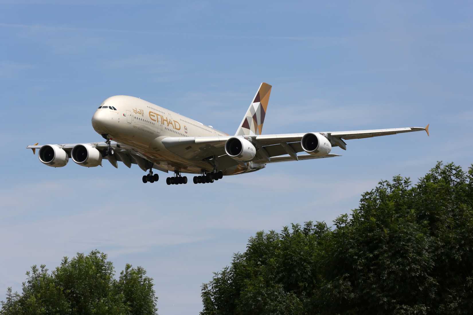 Etihad A380 Landing
