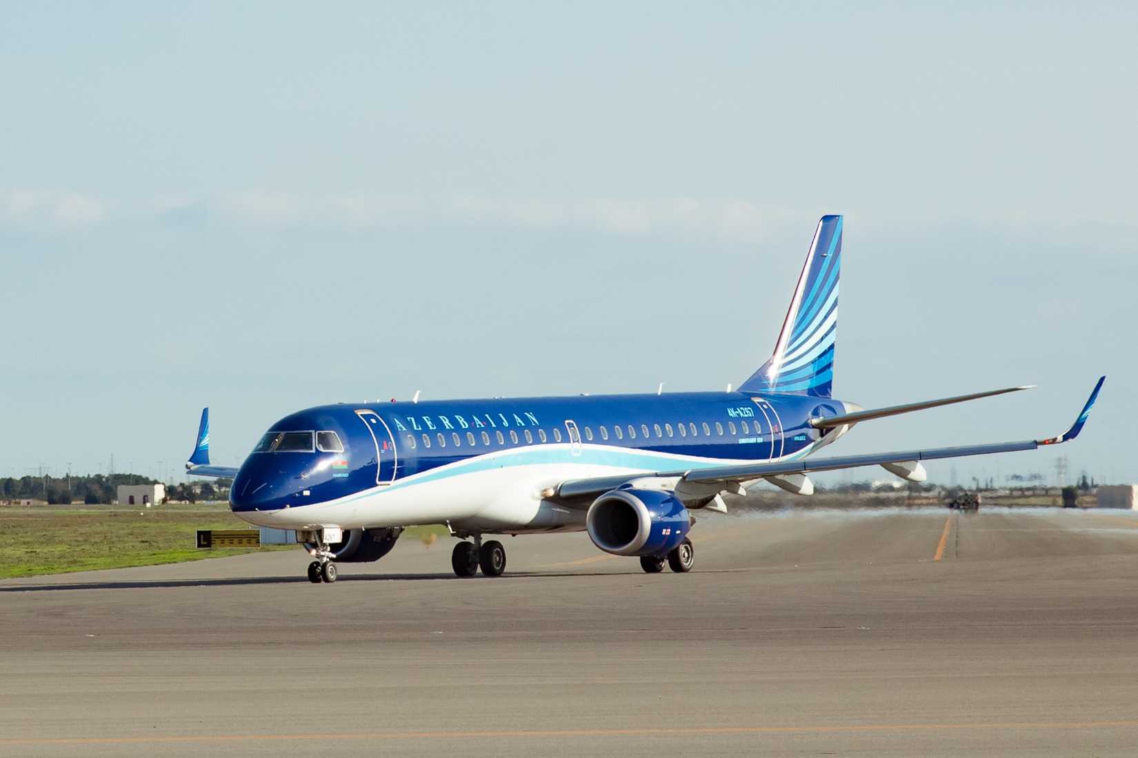 Azerbaijan Airlines Embraer E190 taxiing