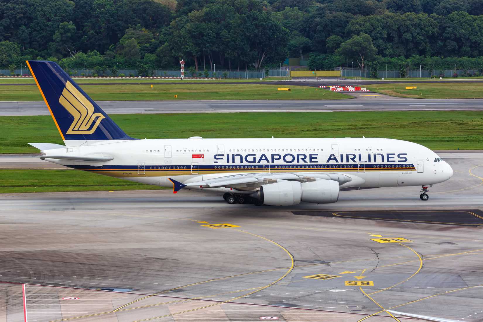 Singapore Airlines taxing at Changi Airbus A380-800 Markus Mainka