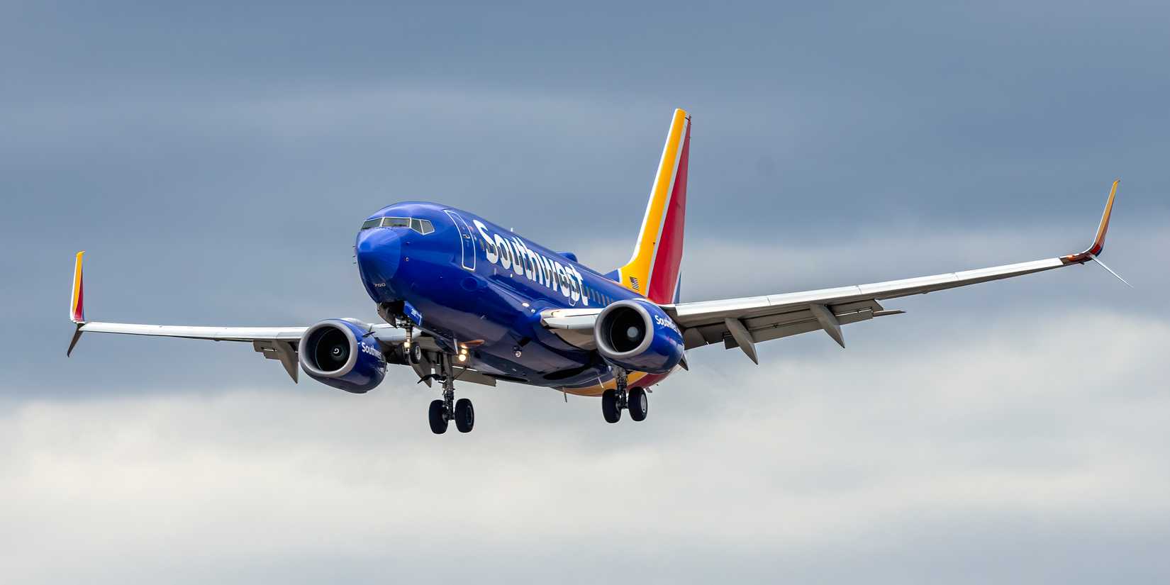 Southwest_Boeing_737-700_N288WN_BWI_MD2