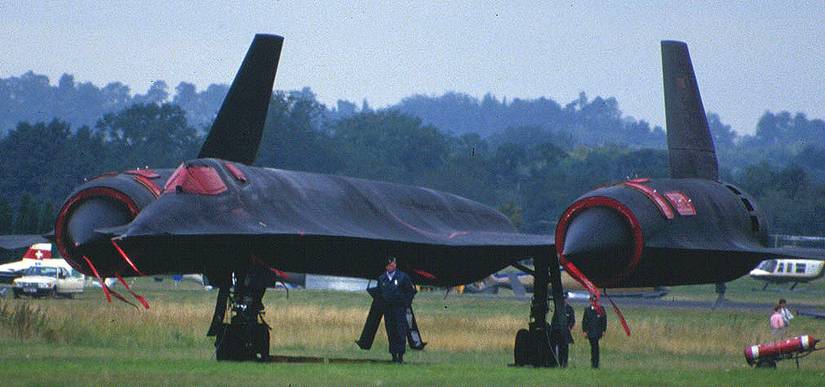 SR-71_Blackbird_-_SBAC_Display_Farnborough_(5548021089)