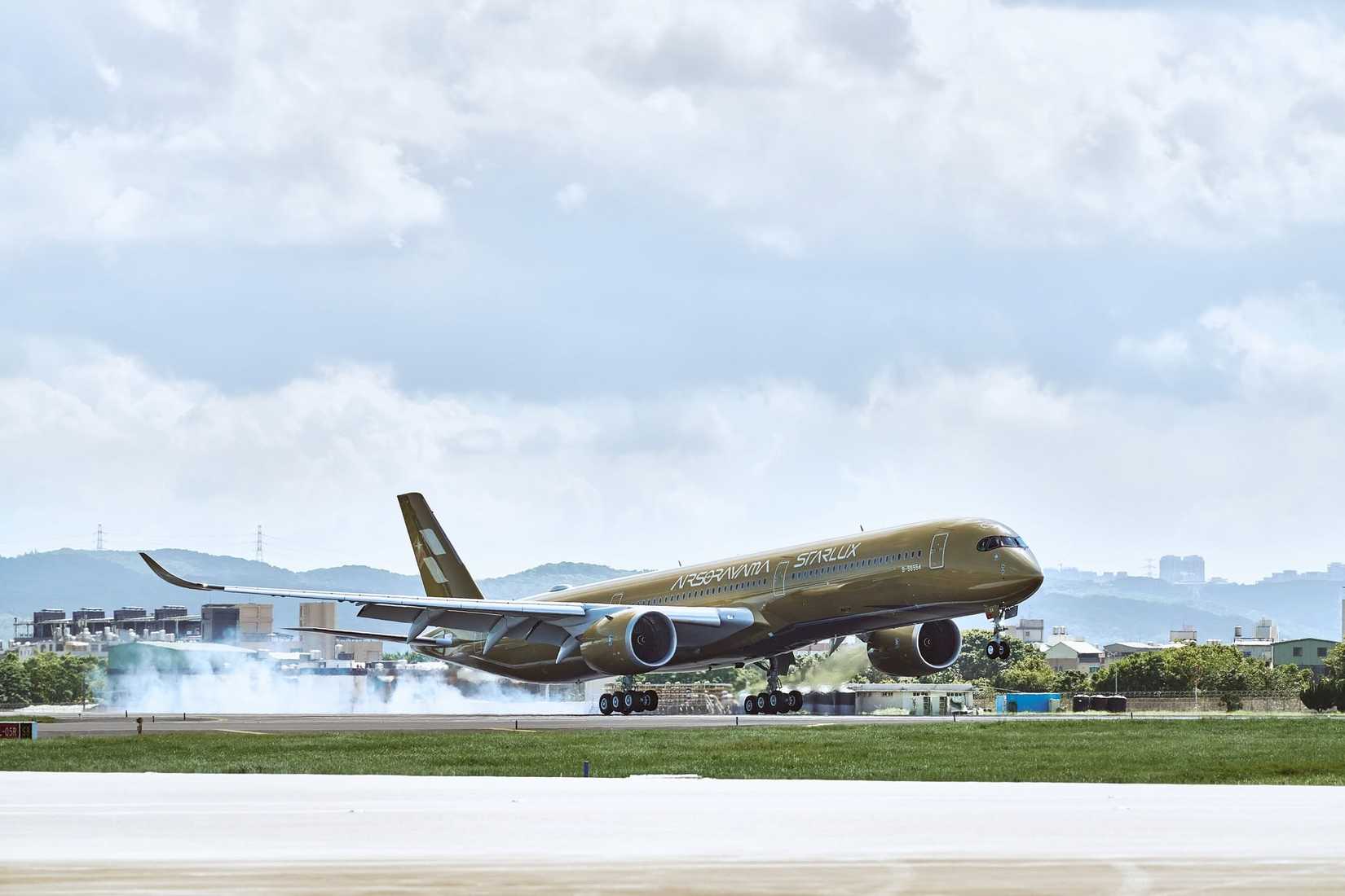 STARLUX A350 airliner
