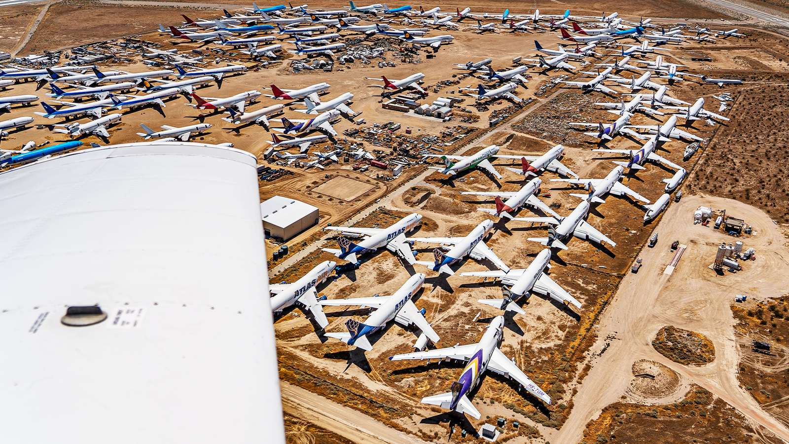 Desvende os Cemitérios de Aviões Mais Inusitados e Seus Segredos