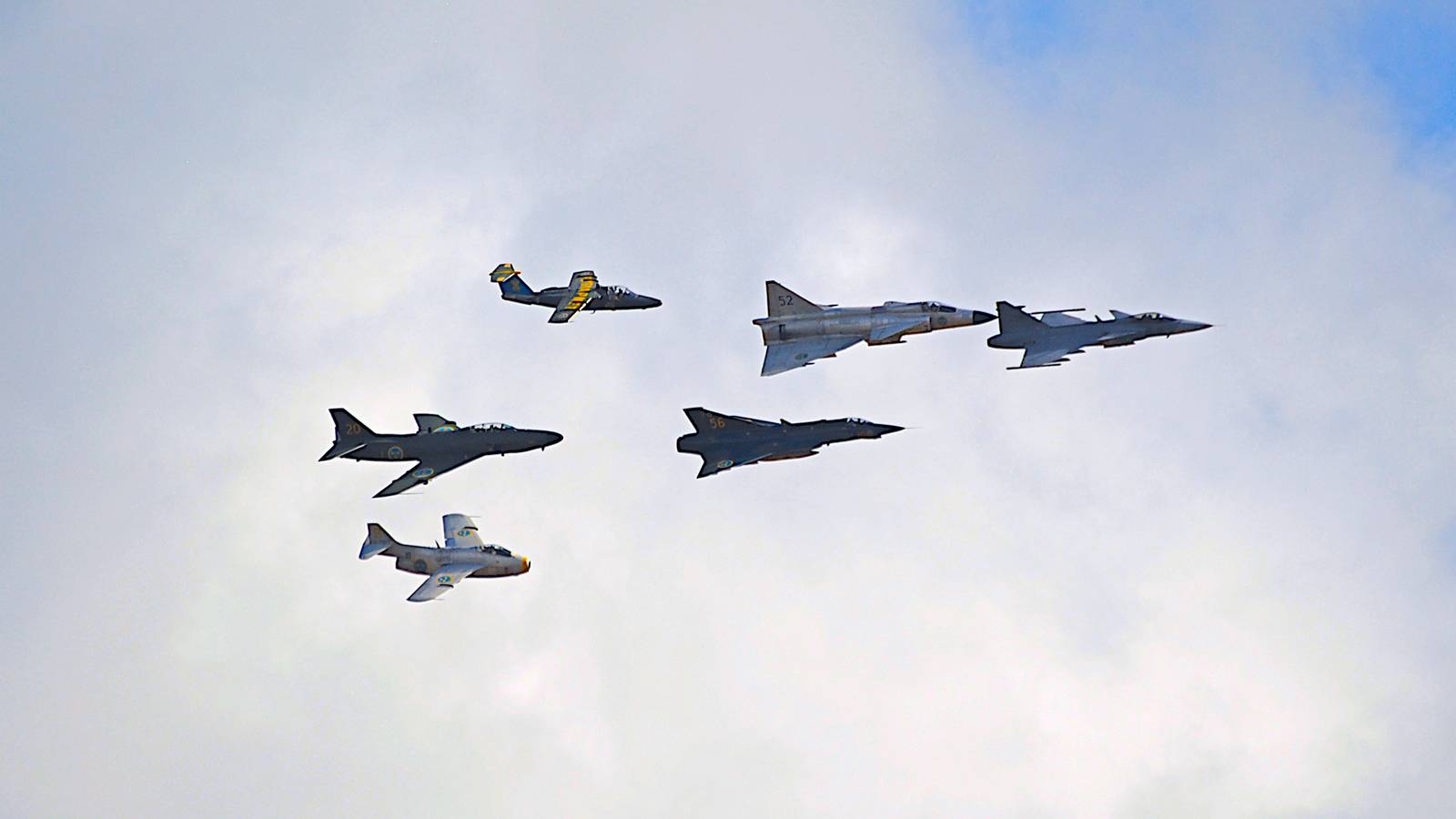 Lendas da Aviação: 9 Caças Saab que Marcaram o Mundo Aeronáutico