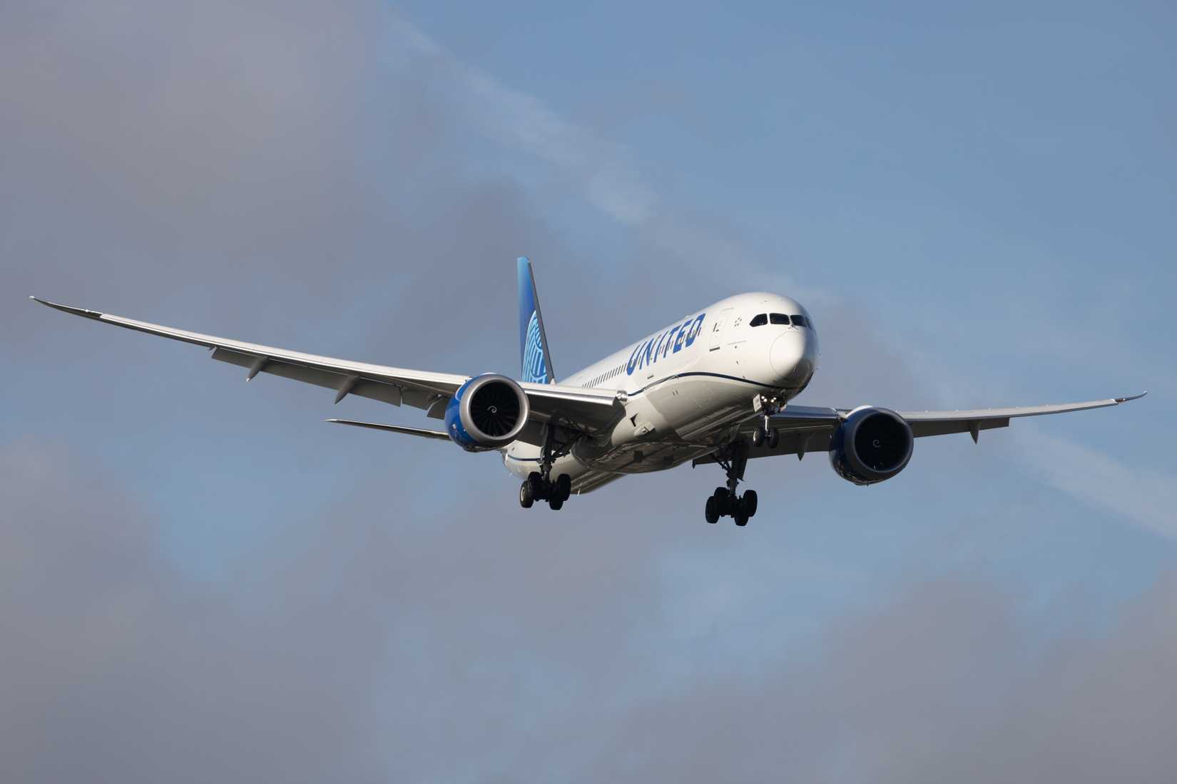 United Airlines (UA) at London Heathrow Airport (LHR) with a Boeing 787-9 Dreamliner B789
