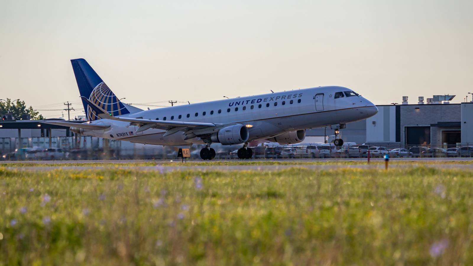 United Airlines: Mulher Acusa Cia. de Ignorar Ato Obsceno e Dar US$ 100 em Voo