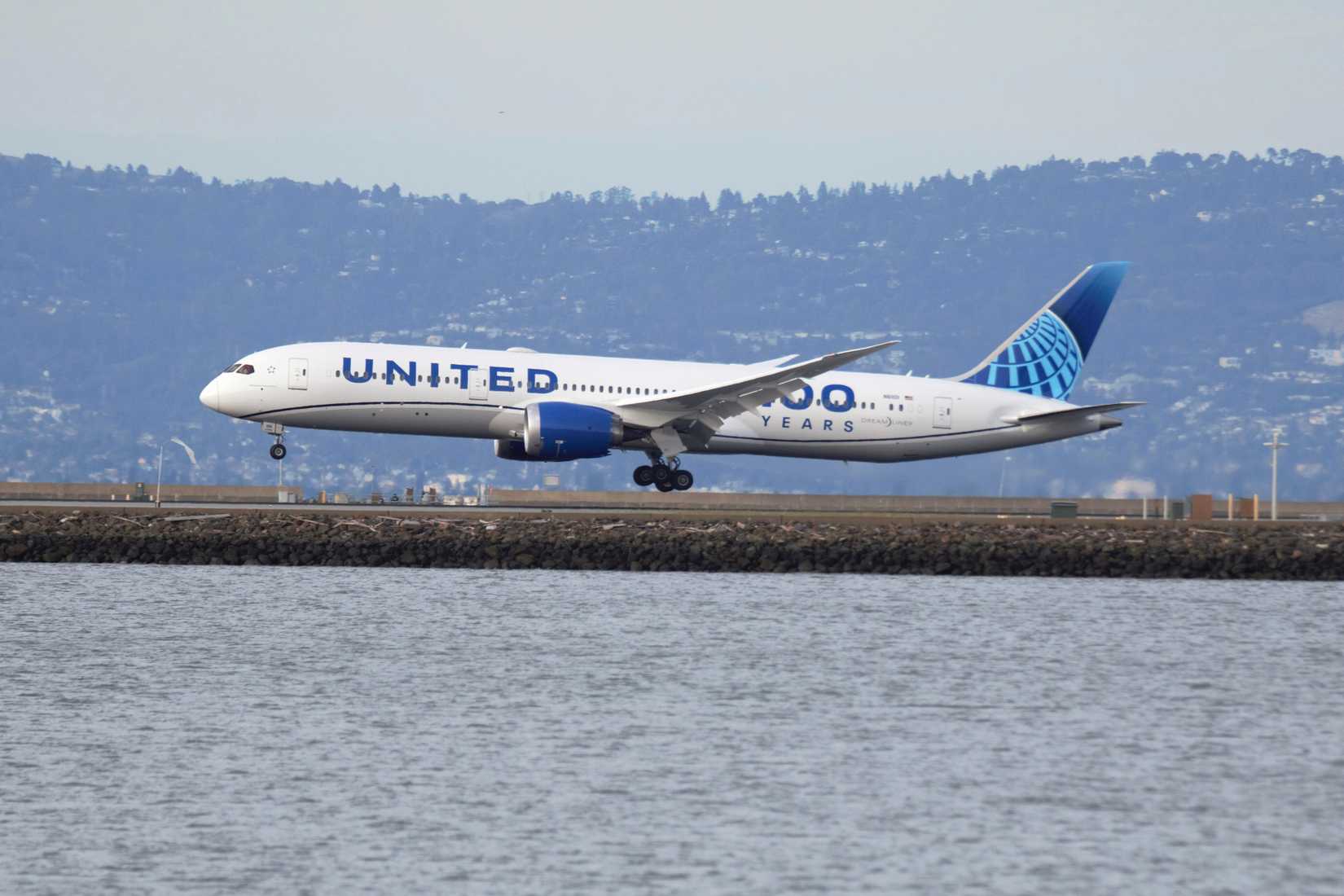 Well Rounded Profile United Airlines' Brand-New Boeing 787-9 Failed Its Highest-Profile ...
