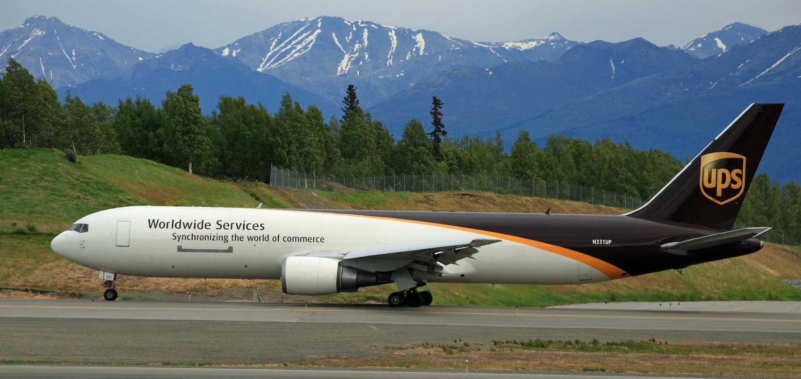 UPS_767_taxiing_at_ANC_(6311108734)