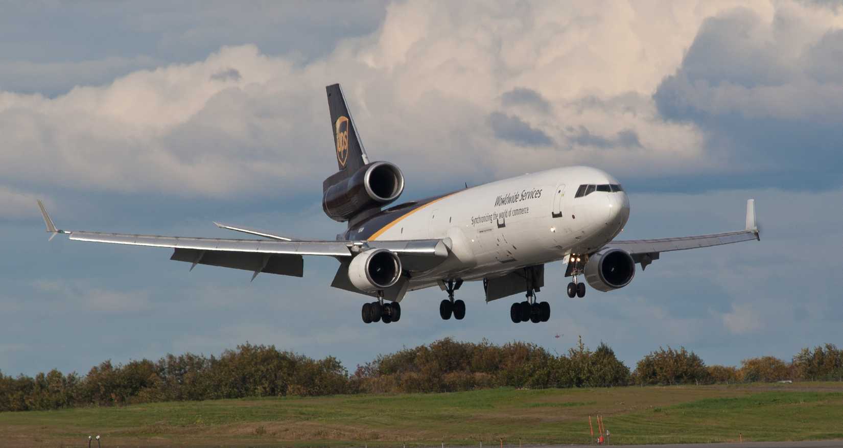 UPS_MD-11_ready_to_touch_down_at_ANC_(6863708999)