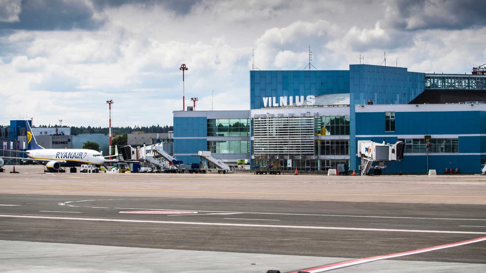 vilnius airport apron