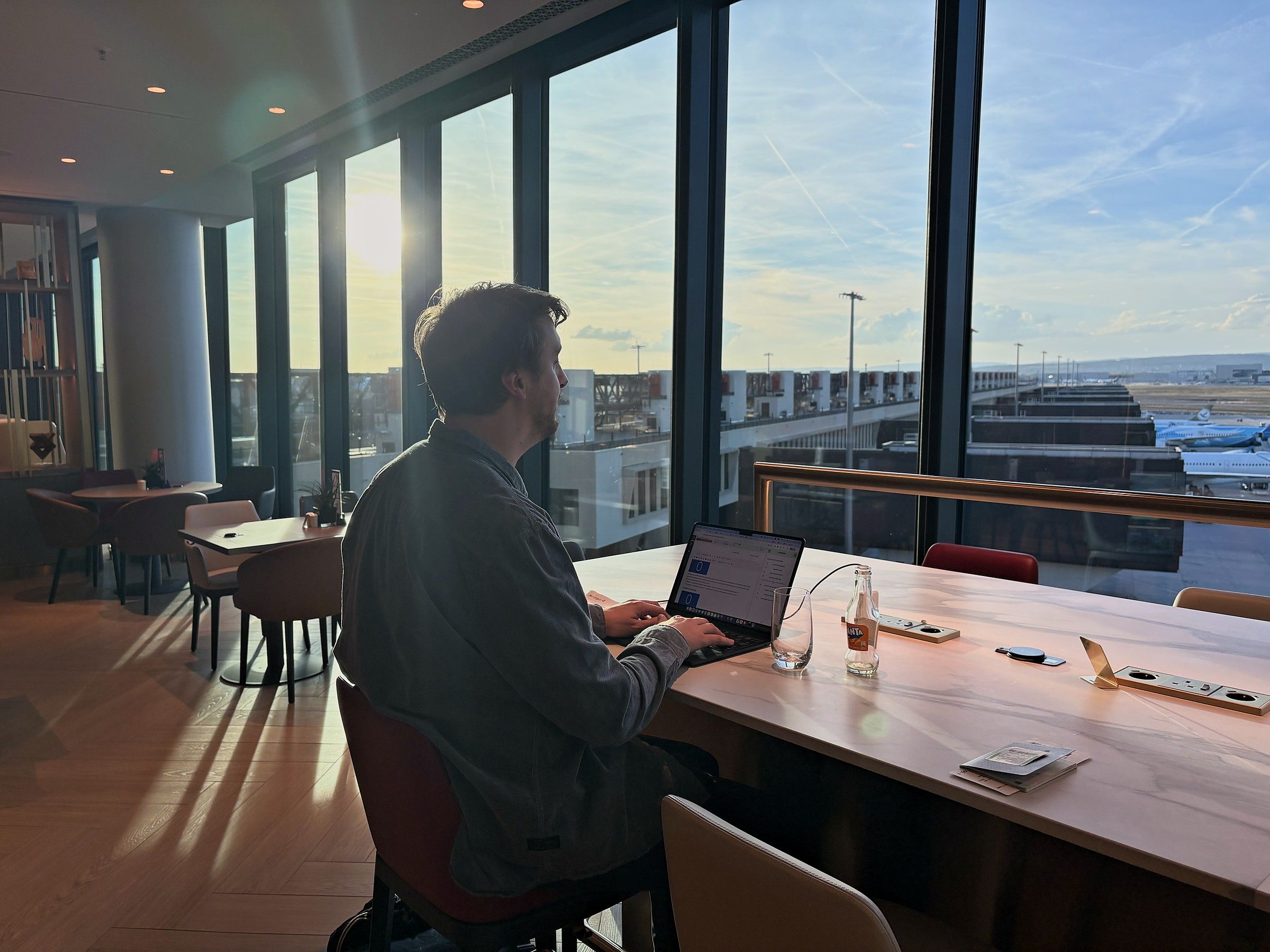 04-seating-workspaces-04