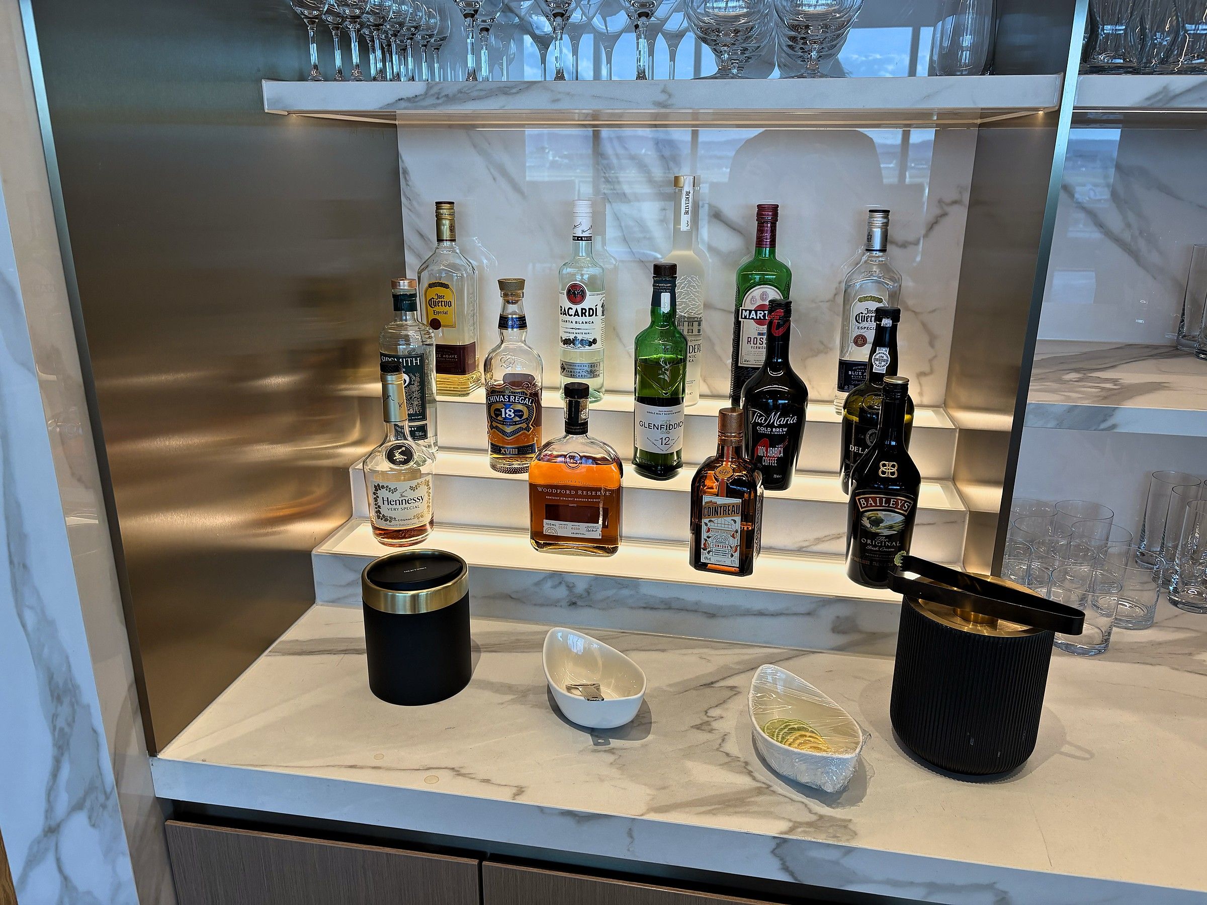 05-food-beverage-options-17