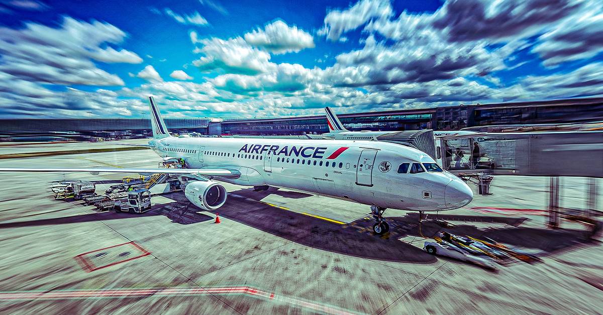 Pope Leo XIV Blesses Fighter Pilots Inflight From Air France Airbus A321 Cockpit