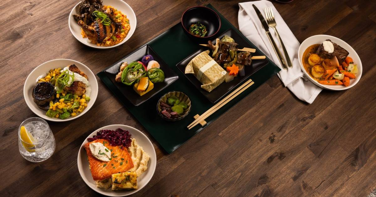 Alaska Airlines & Hawaiian Airlines Are Taking What Passengers Eat At 35,000 Feet To The Next Level