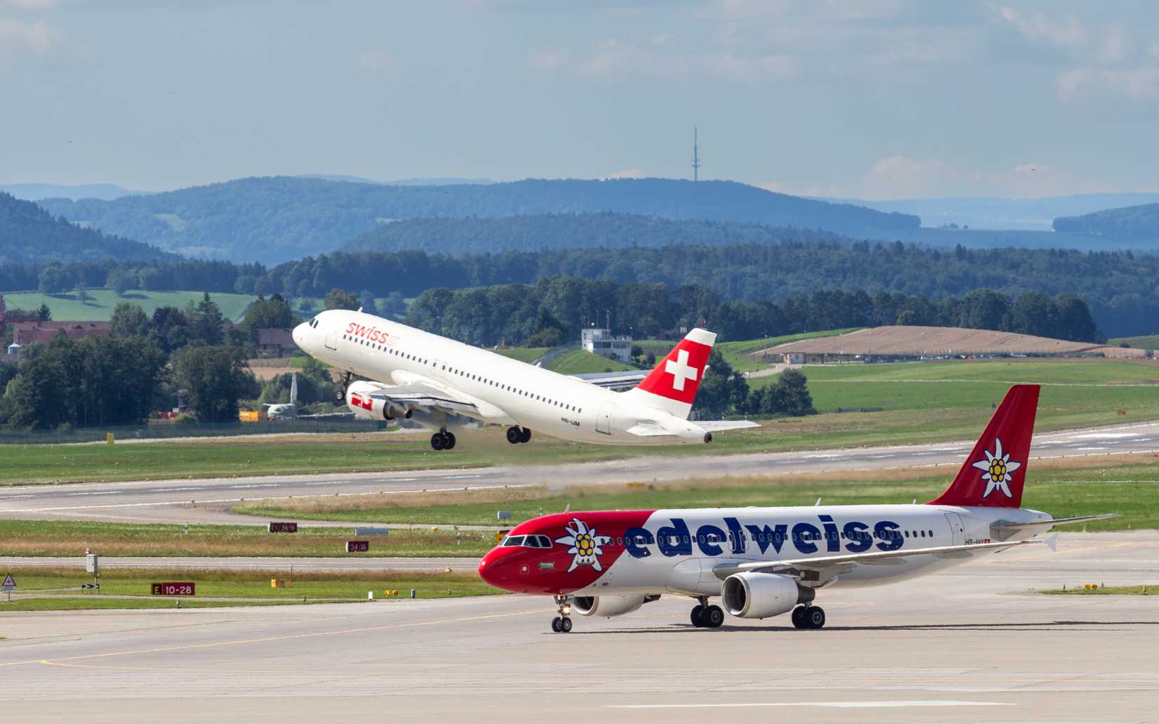 Lufthansa Group's Hubs: How Frankfurt, Munich, Zurich & Vienna Compare