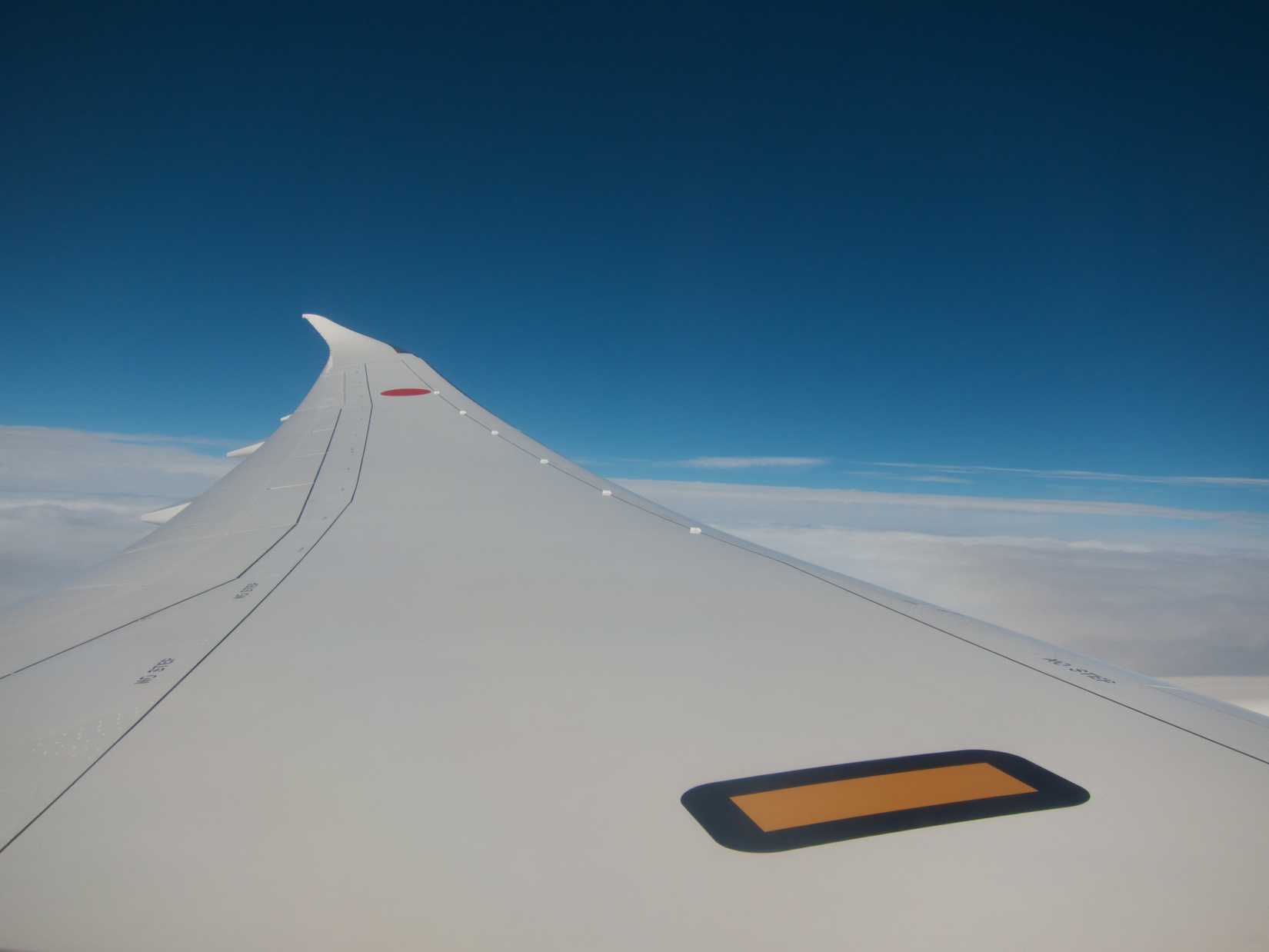 The Hidden Math Behind The Boeing 787's Legendary Long-Haul Passenger ...