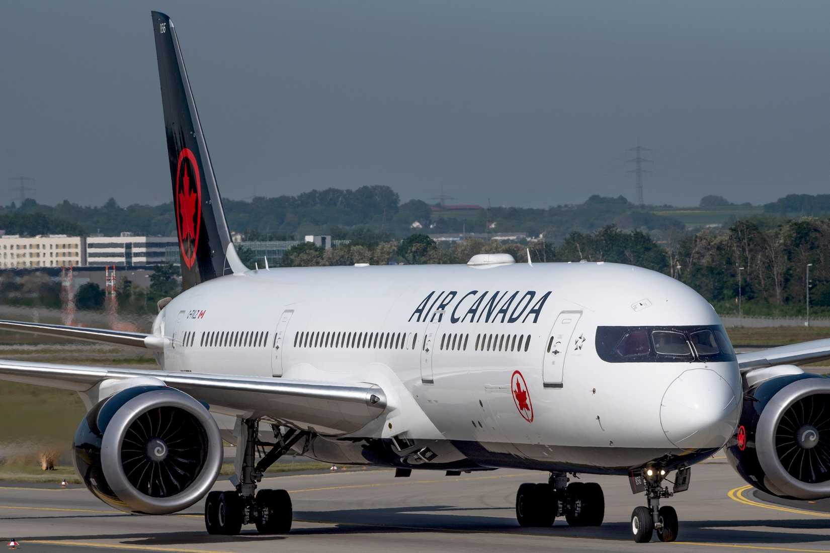 Air Canada Boeing 787-9 taxi