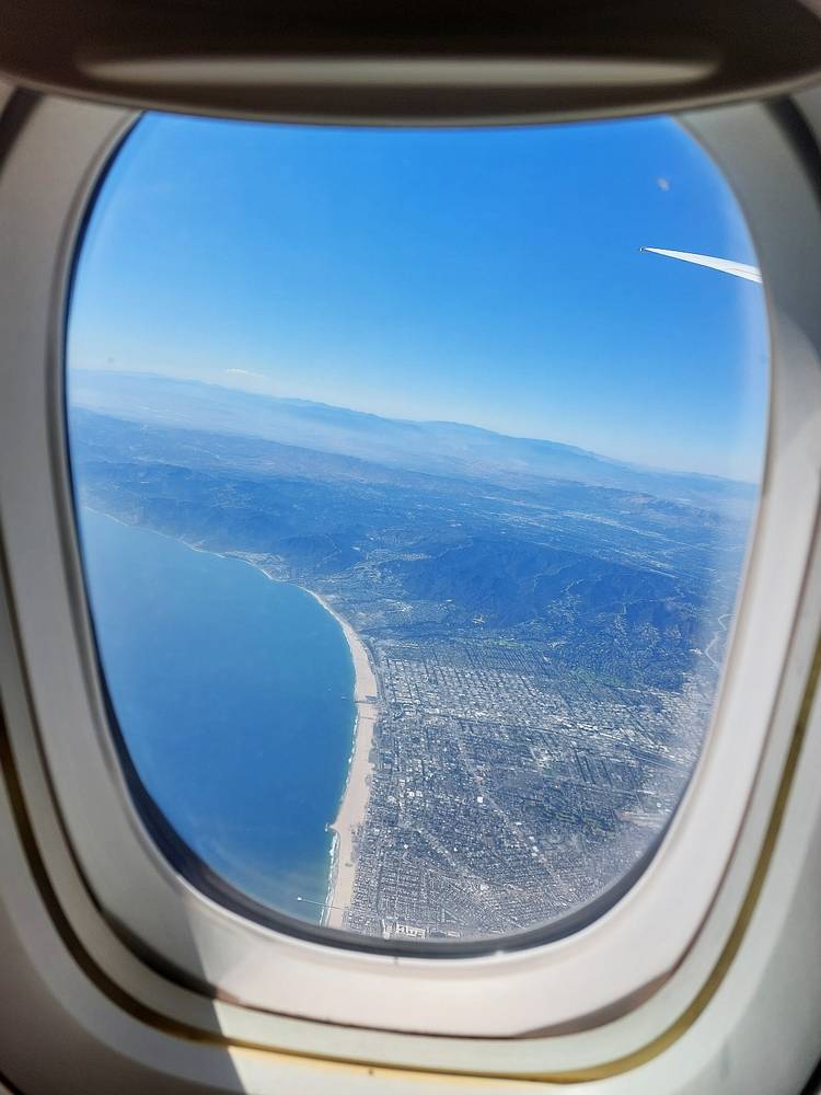 777-300ER window