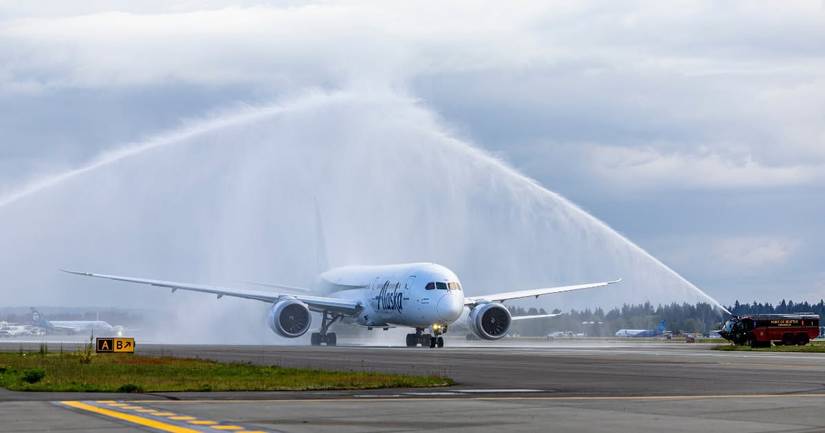 Alaska Airlines Boeing 787-9 begins Rome departure