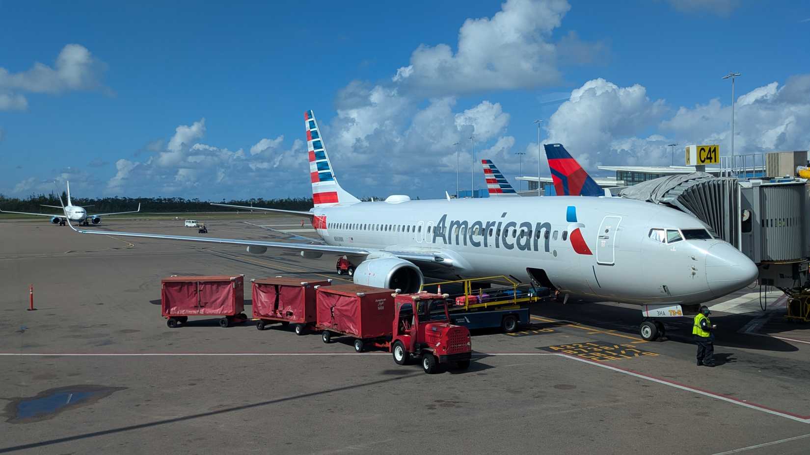 American Airlines Boeing 737-800 at gate