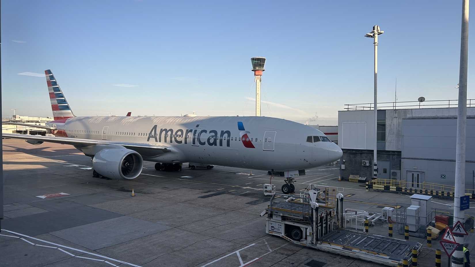 American Airlines Boeing 777-200ER on the ground