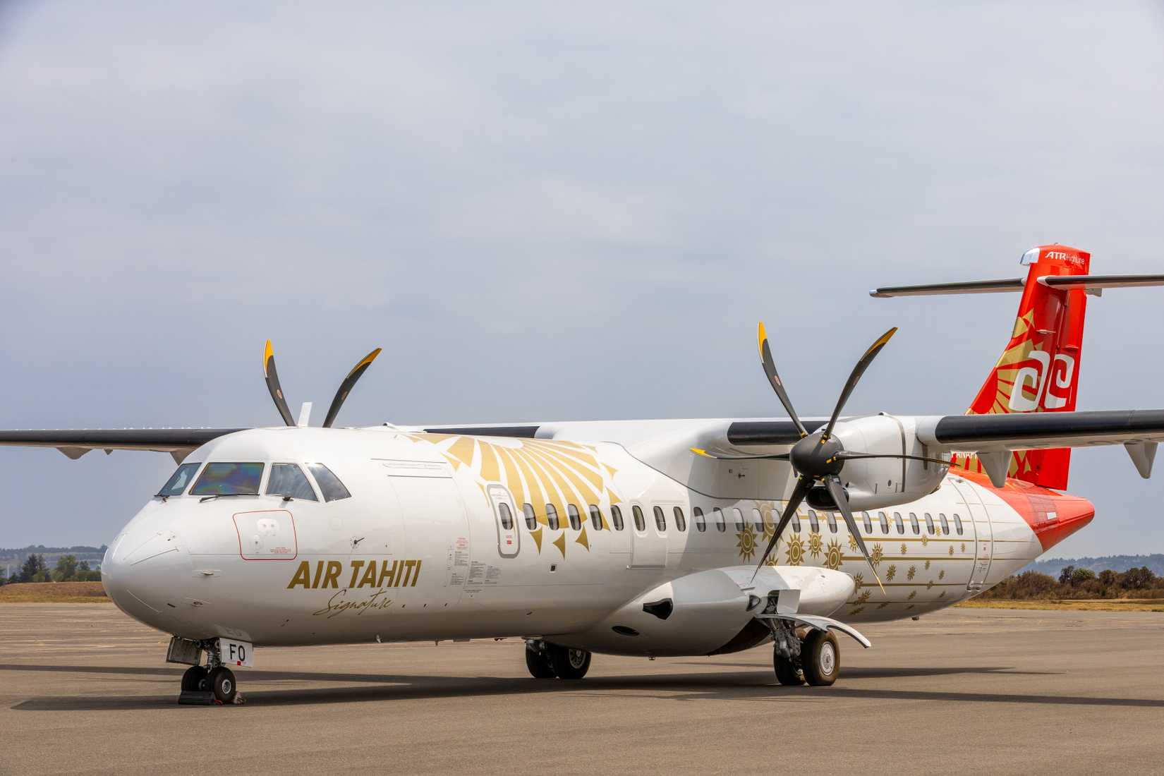 Air Tahiti ATR 72-600 on the apron