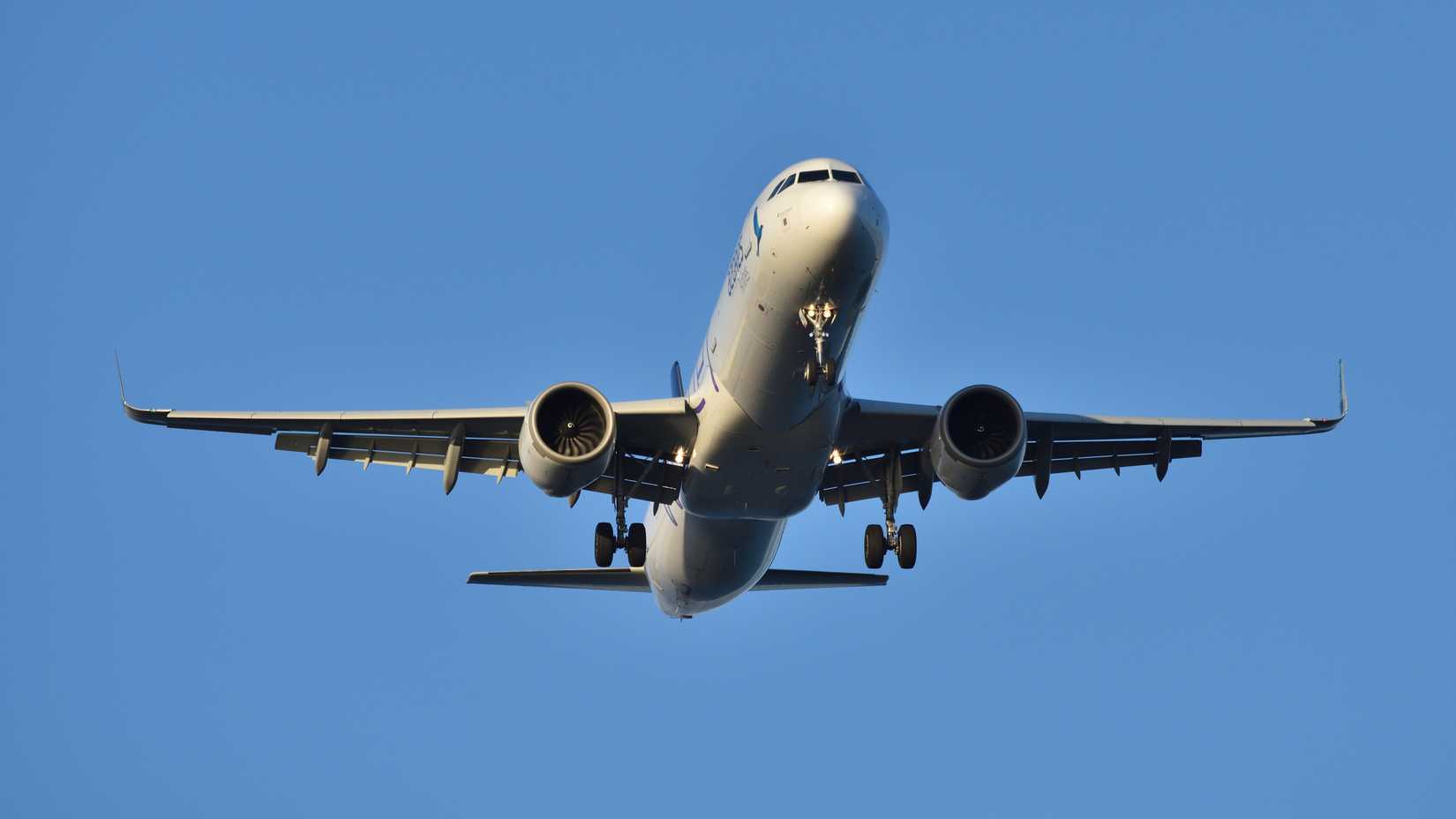 Azores_Airlines_Airbus_A321neo_CS-TSG_on_final_approach_to_Boston_June_2024