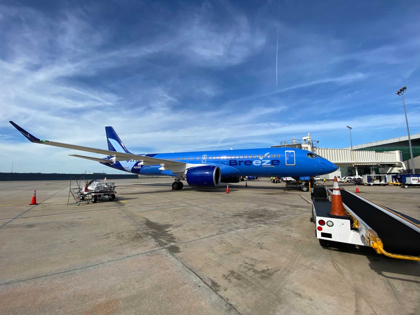 Breeze A220 Parked