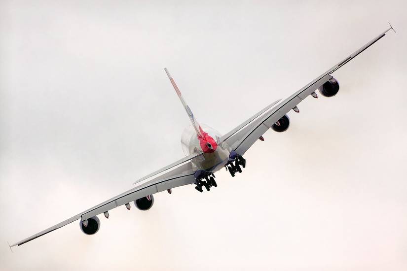 British Airways Airbus A380 turning sharply