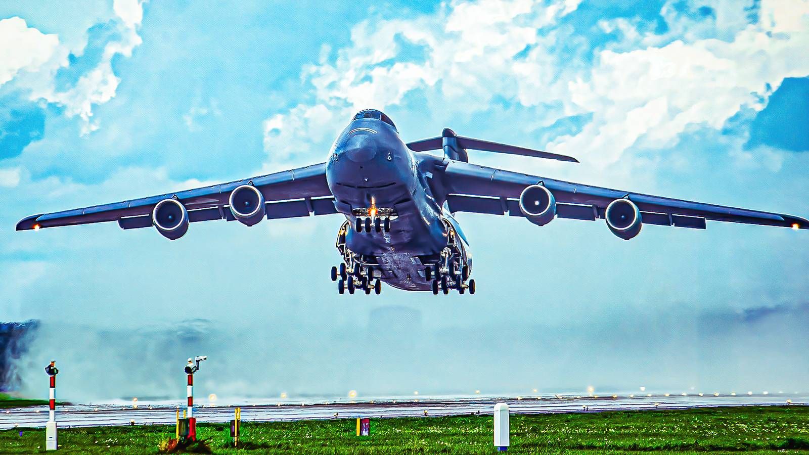How Many Crew Members Does It Take To Fly A C-5 Galaxy?