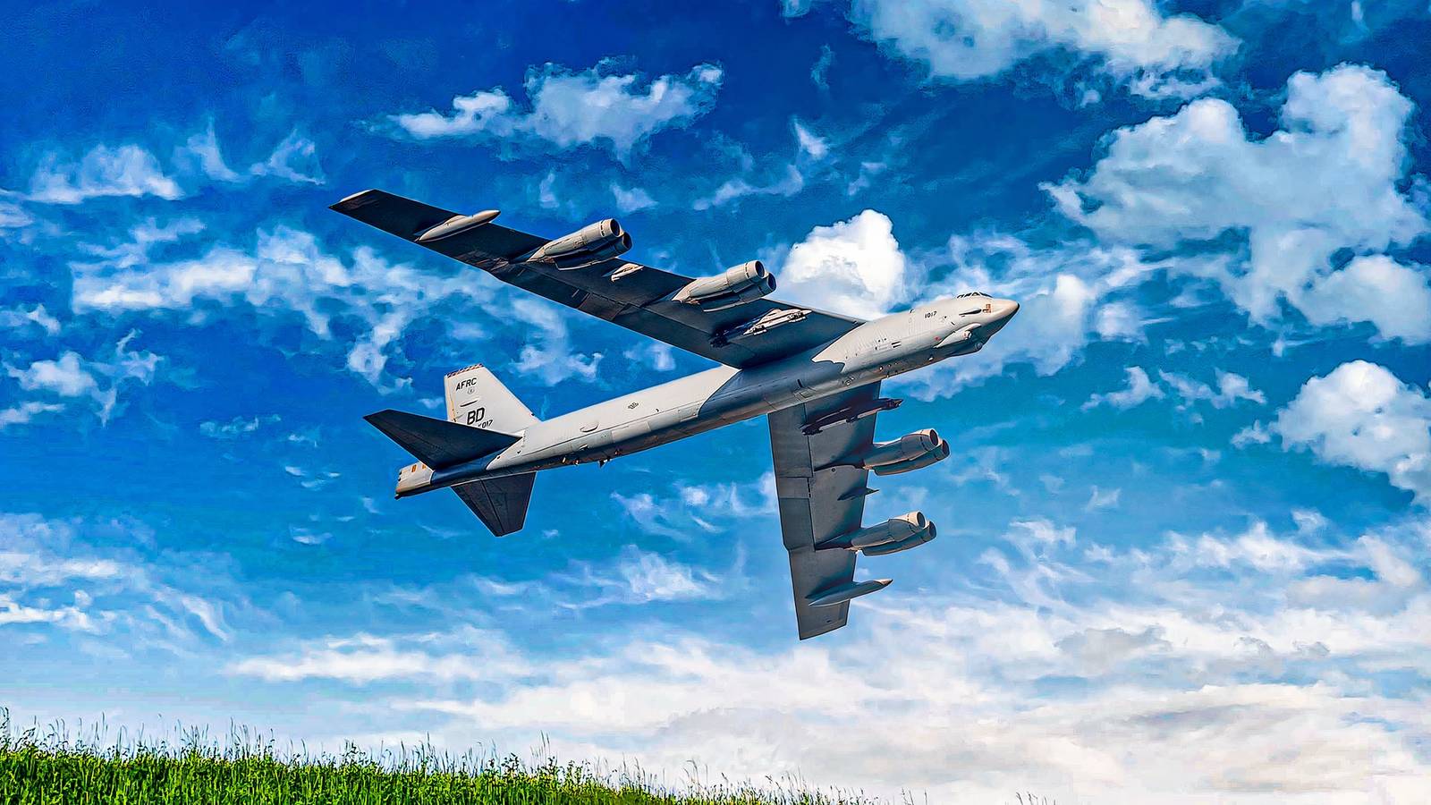 Quantos tripulantes são necessários para pilotar o bombardeiro B-52?