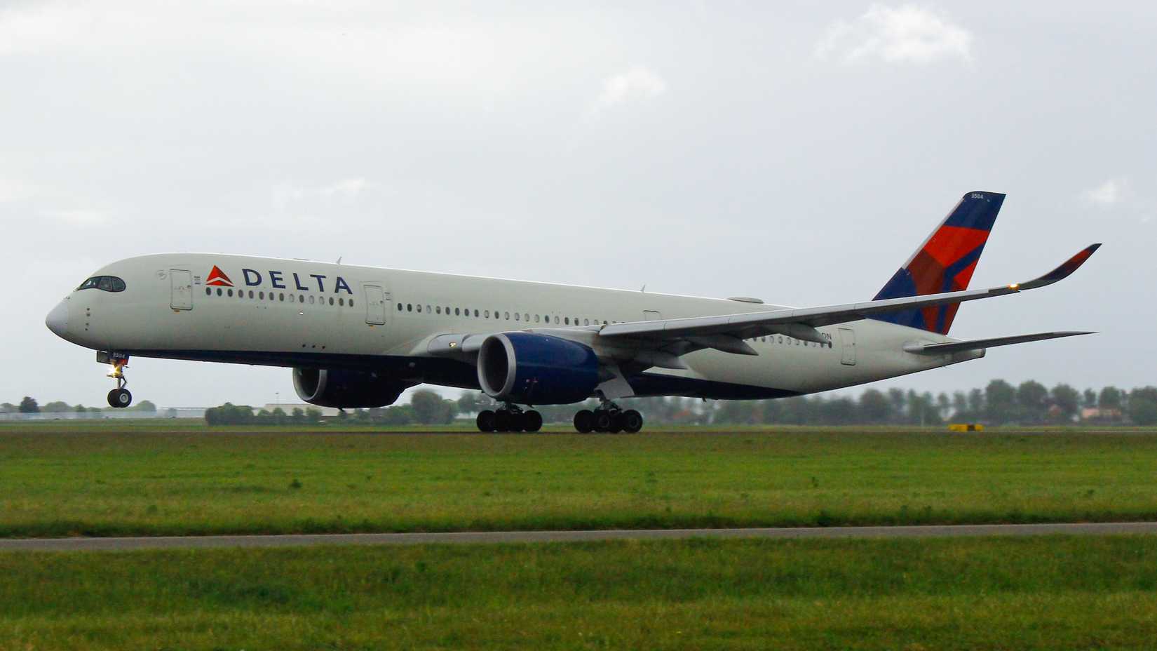 Delta_A350_-_N504DN