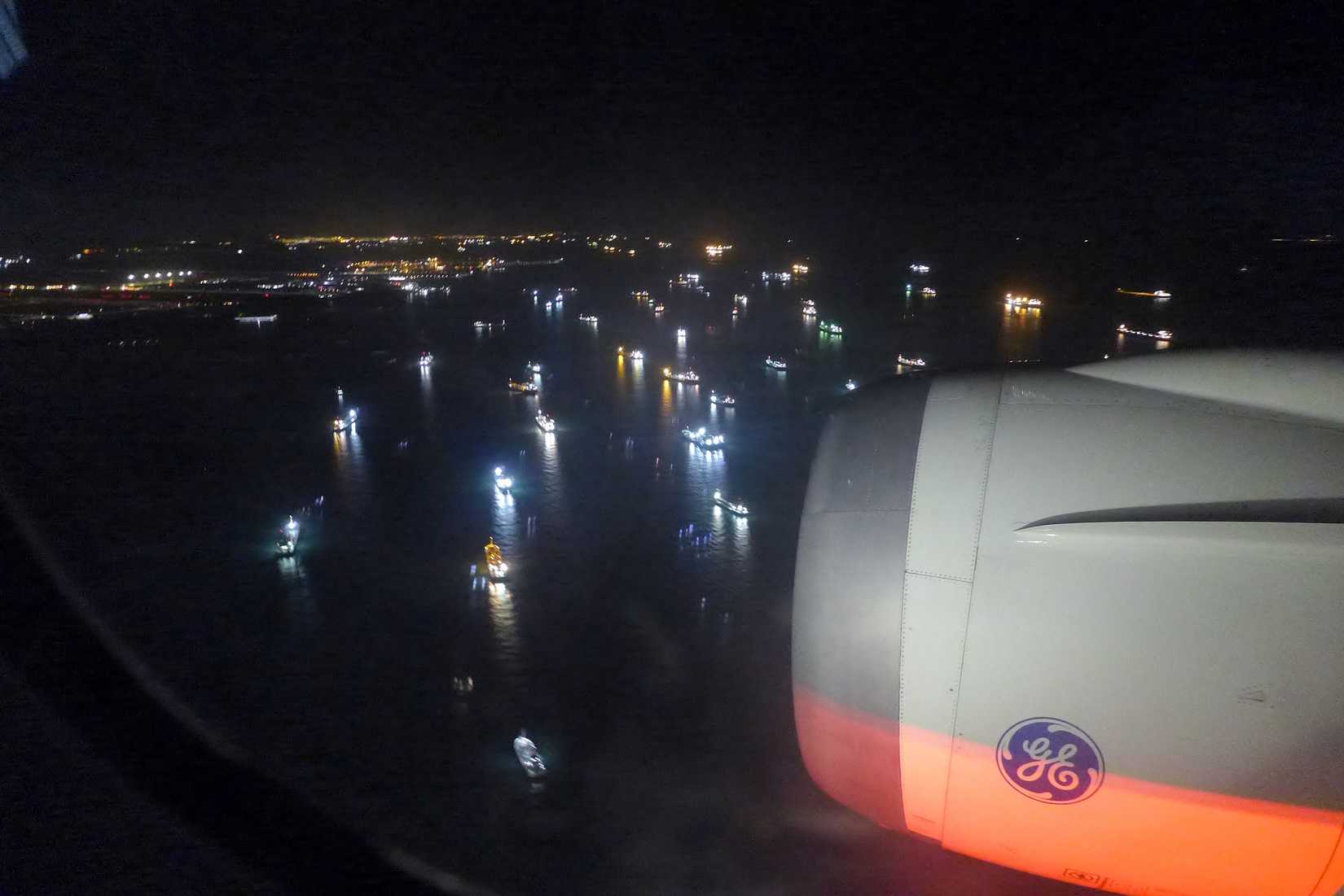 The Hidden Math Behind The Boeing 787's Legendary Long-Haul Passenger ...