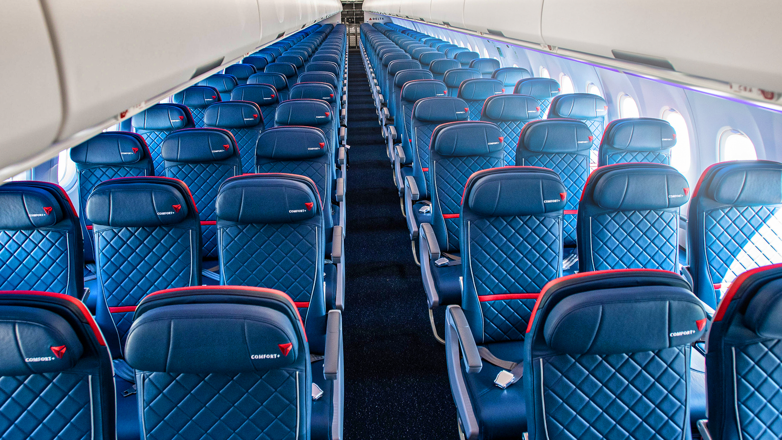 Classe econômica com mais espaço vira o espaço mais lucrativo das companhias aéreas dos EUA