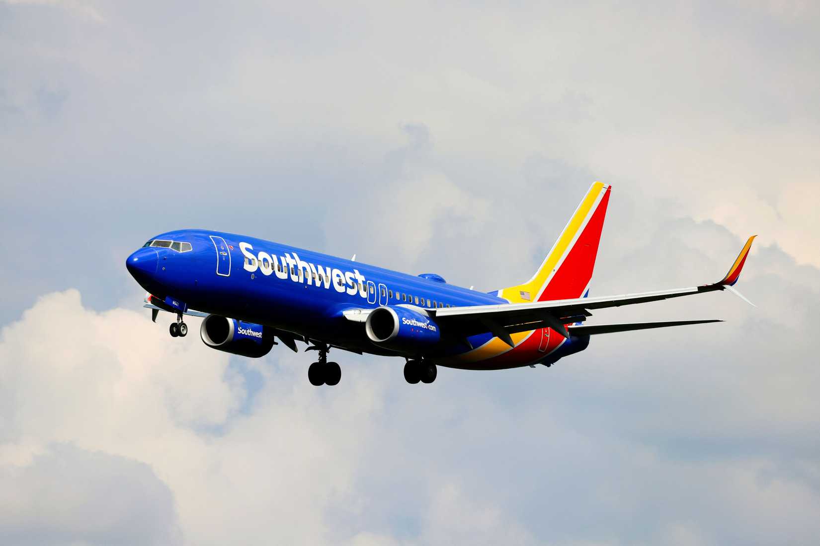 Southwest Airlines Boeing 737 on final approach