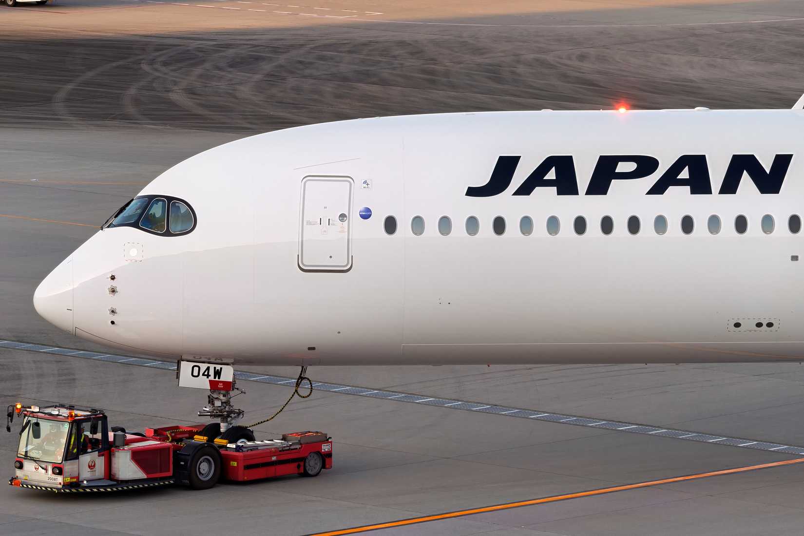 Japan Airlines A350-1000