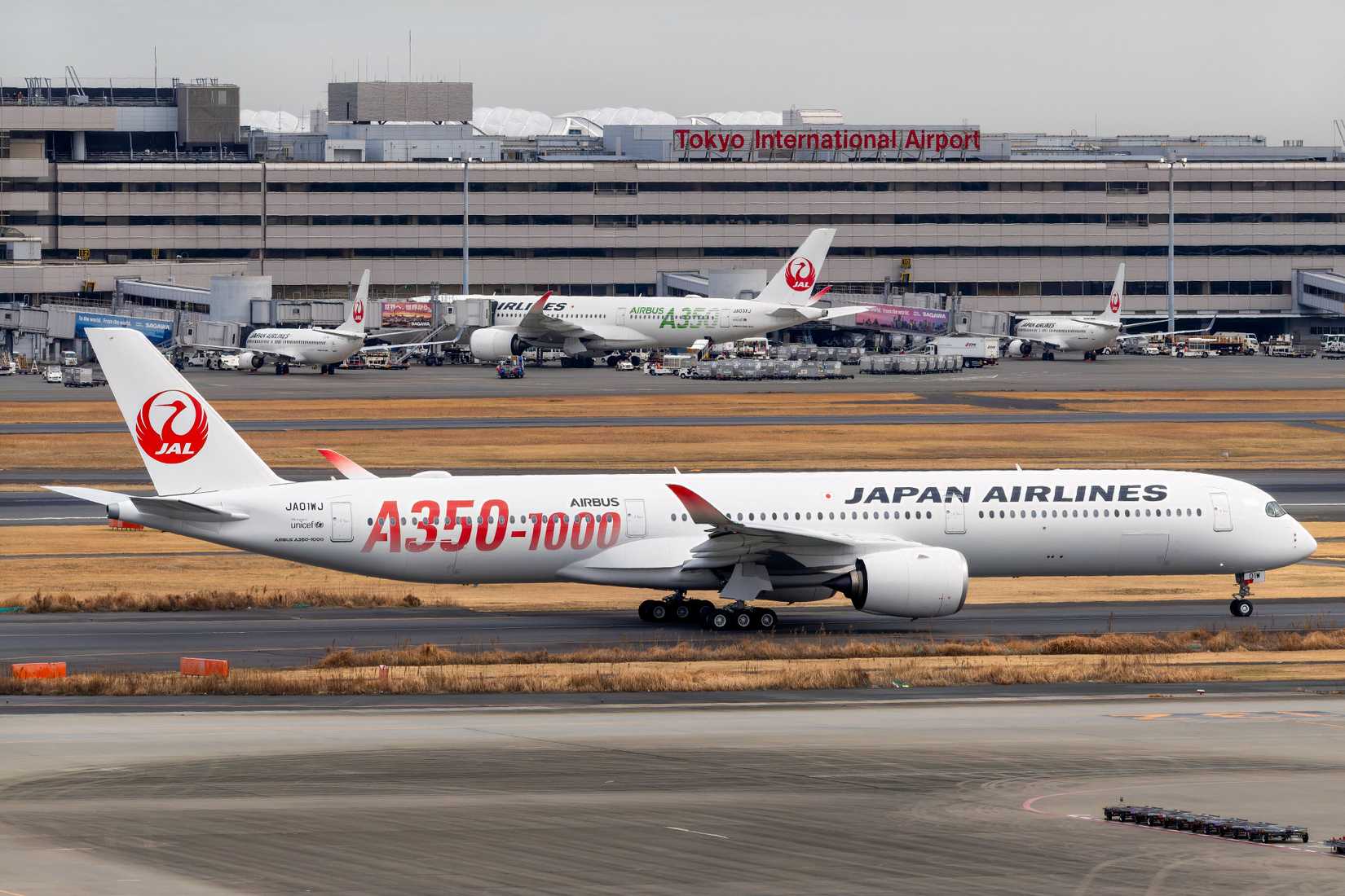 Japan Airlines Airbus A350-1000