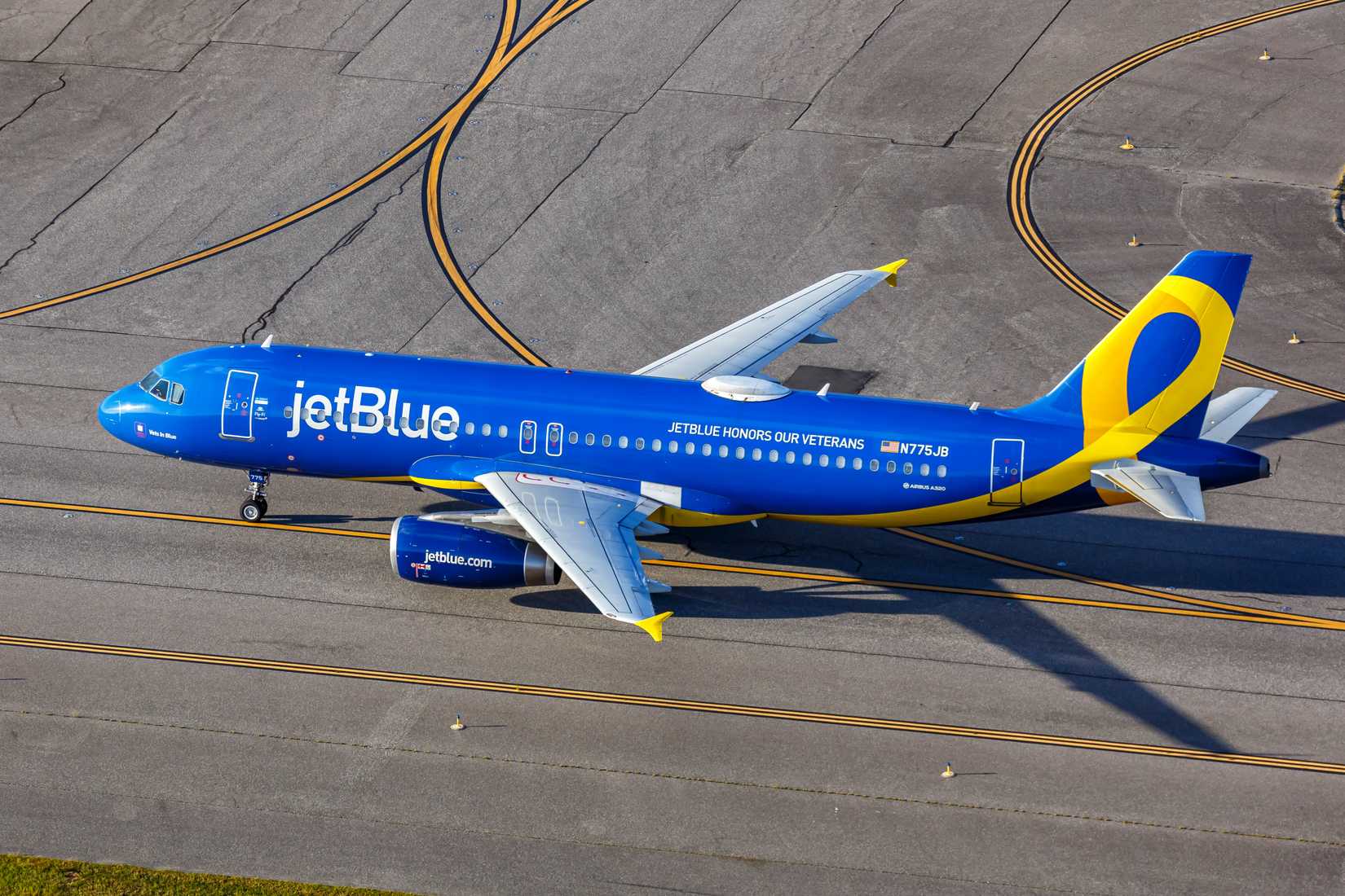 JetBlue Airways aircraft taxiing for takeoff