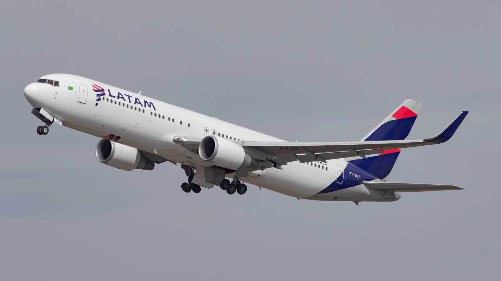 LATAM Boeing 767-300 takeoff