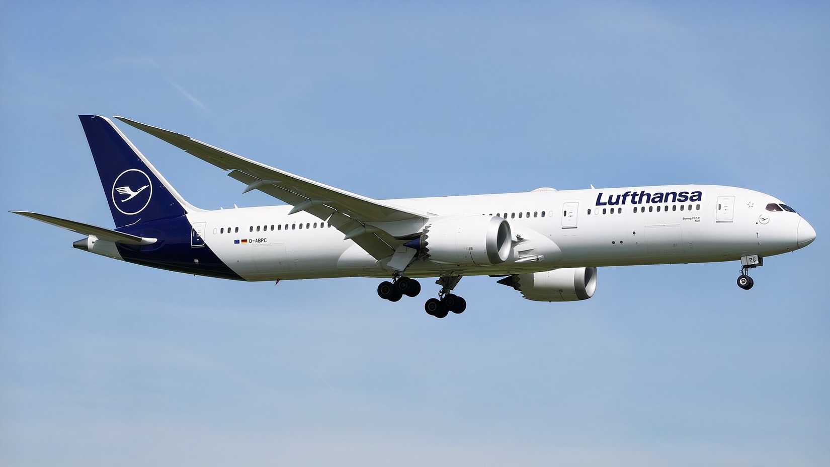 Lufthansa Reveals Major New 14-Hour Nonstop Long-Haul Routes: See Map Now