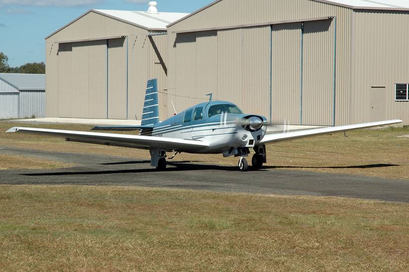 Mooney M20
