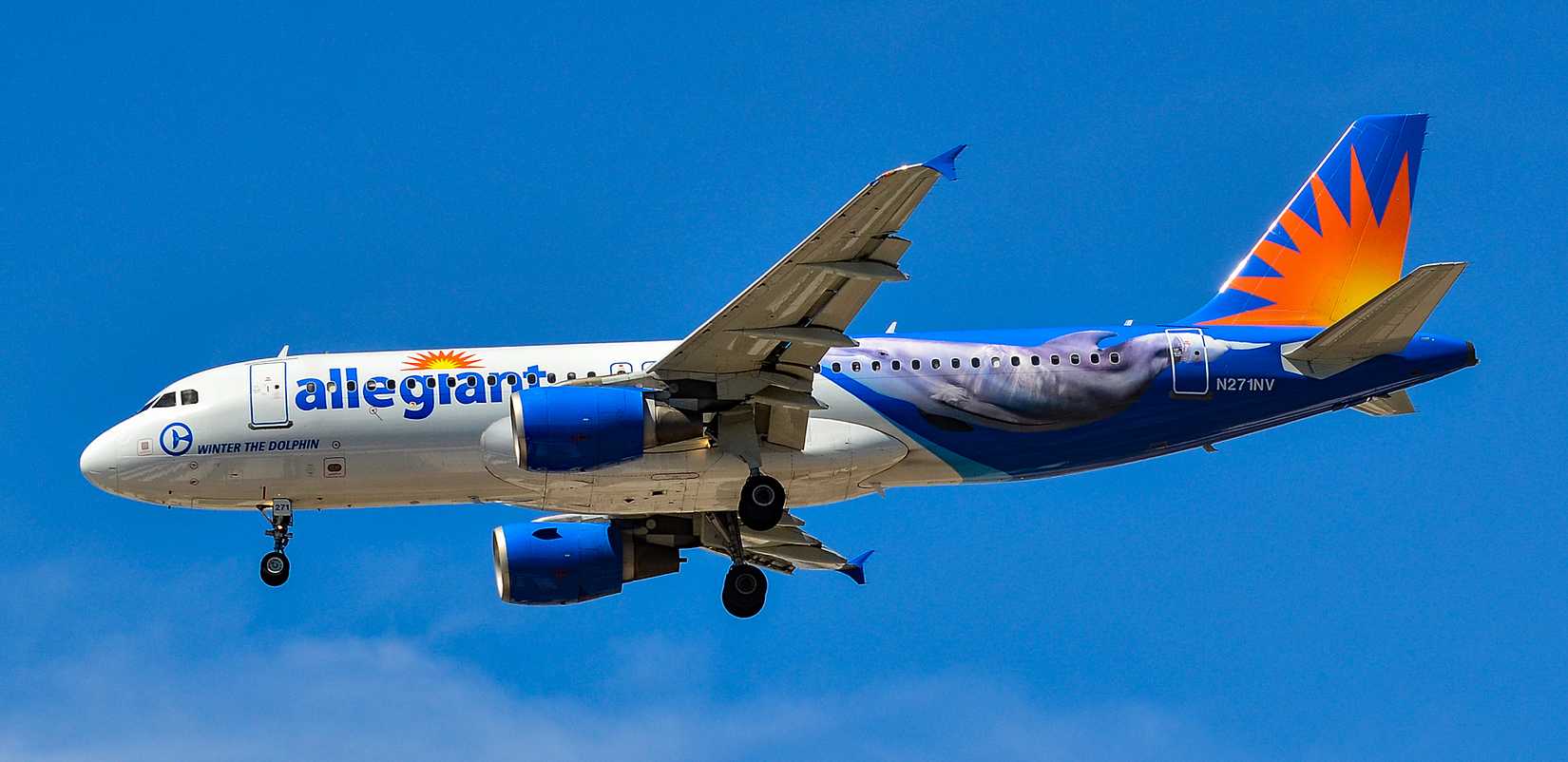 N271NV_Allegiant_Air_A320__Winter_the_Dolphin_