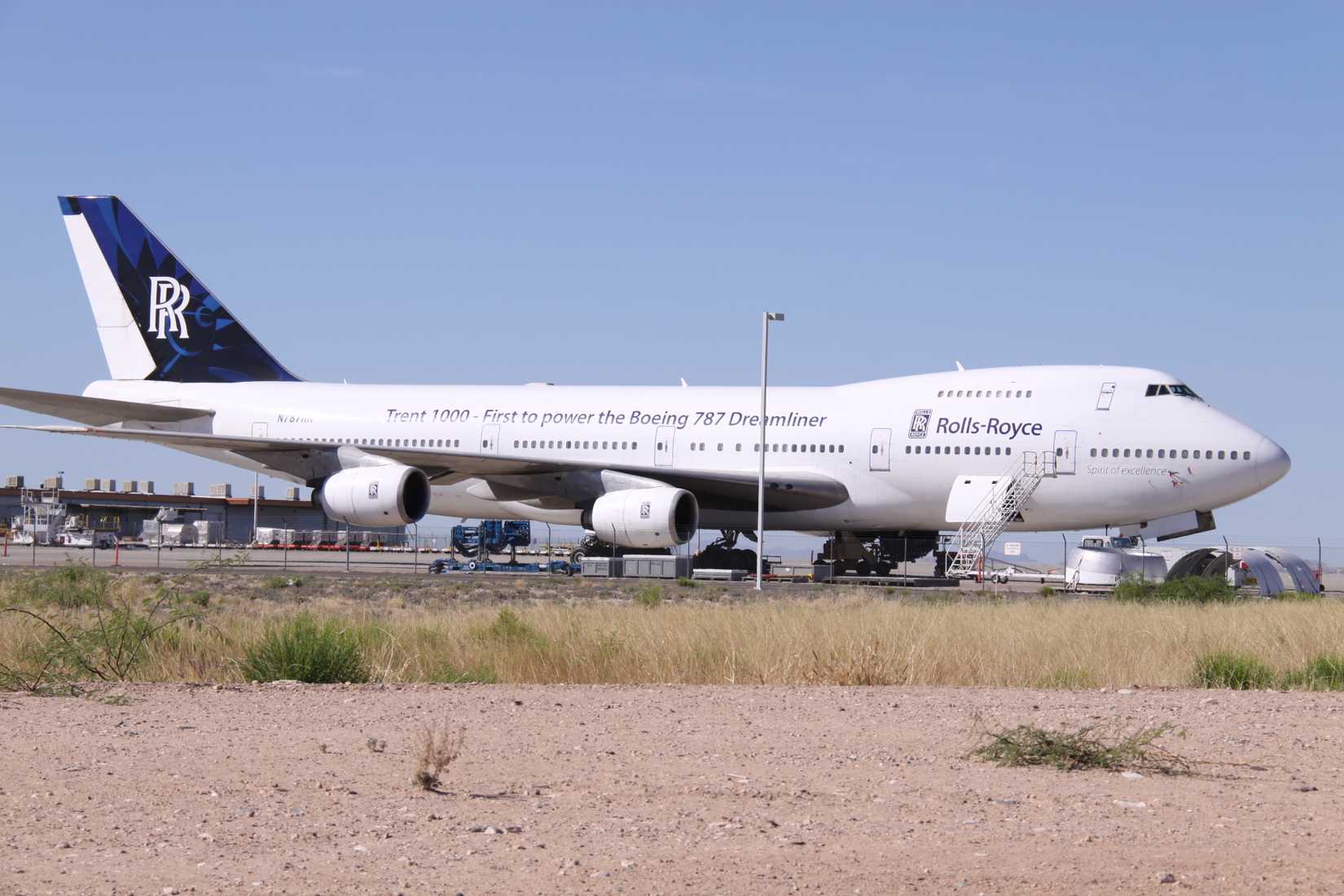 N787RR_Boeing_747_Rolls-Royce_(8739309332)