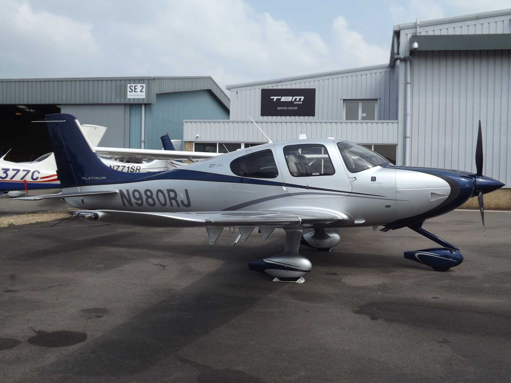 Cirrus SR22