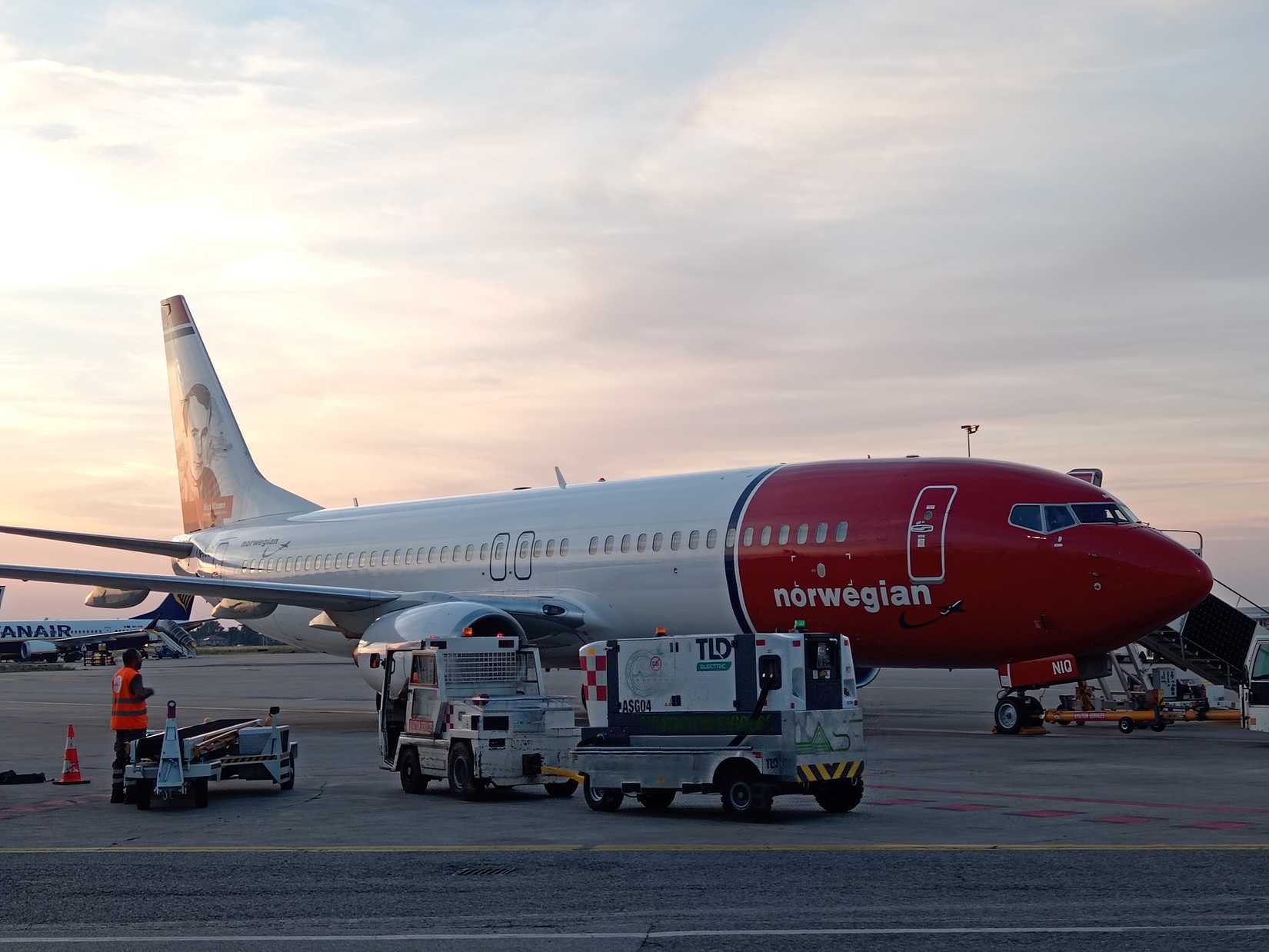 Norwegian Air Shuttle in Bologna